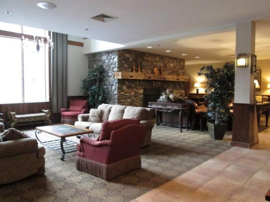 Ski On Off 1Br Suite 1St Flr Sleeps 4 Jiminy Peak Hancock Εξωτερικό φωτογραφία