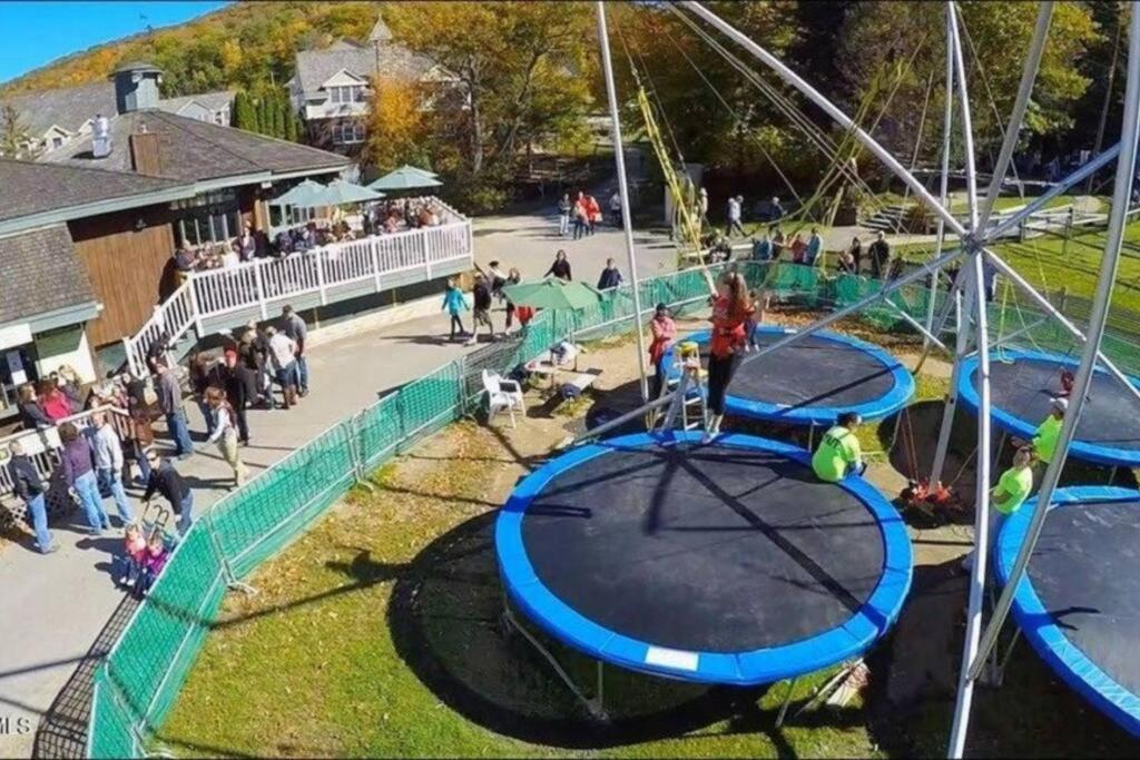 Ski On Off 1Br Suite 1St Flr Sleeps 4 Jiminy Peak Hancock Εξωτερικό φωτογραφία